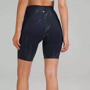 Lululemon Wunder Train HR Short 8"